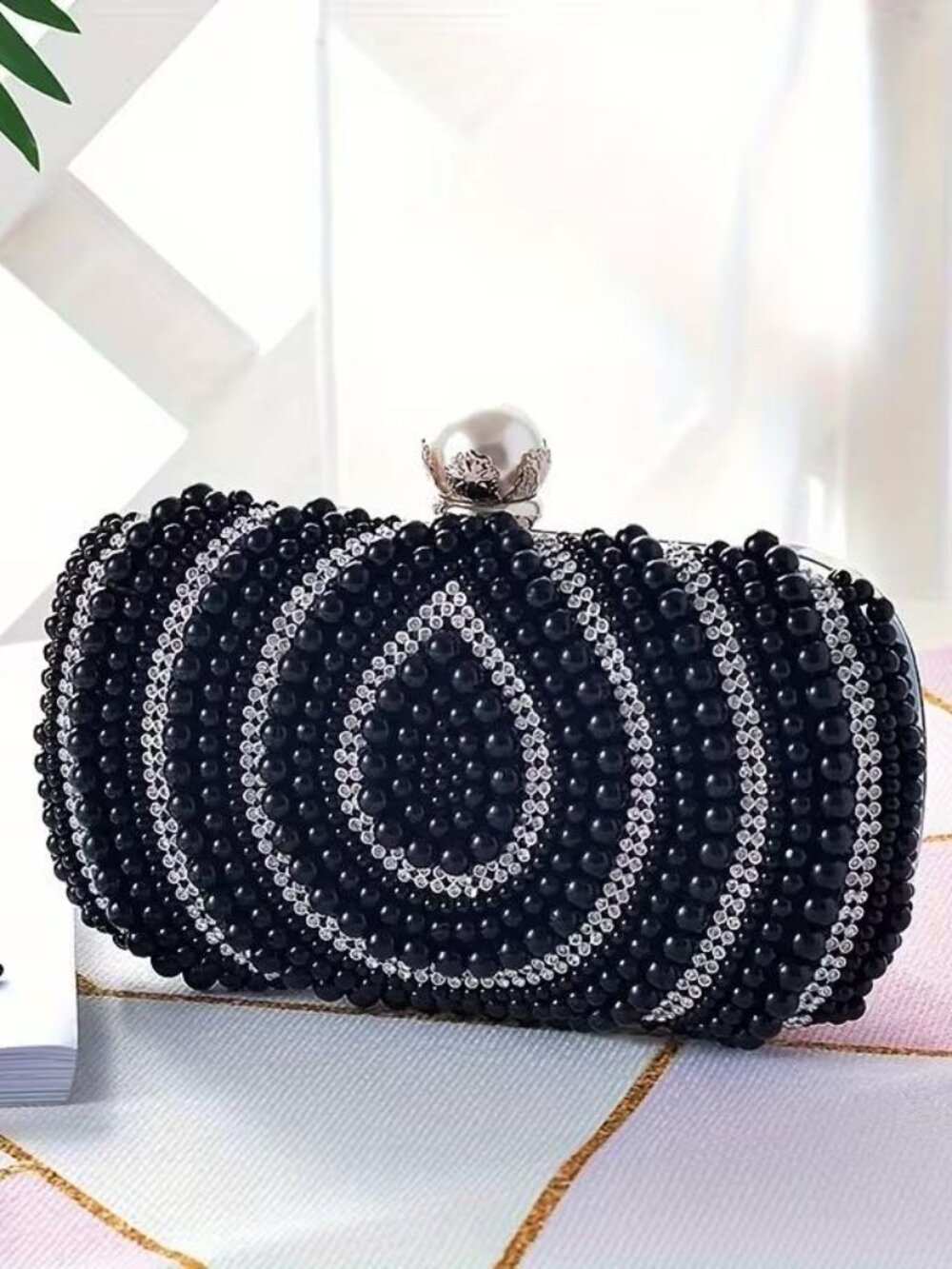 BLACK PEARL GEOMETRIC EVENING BAG